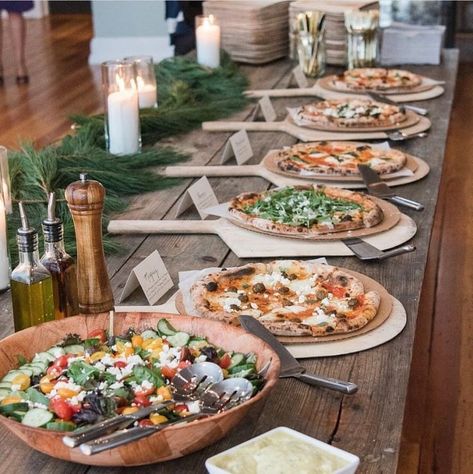 18 Cool Birthday Party Ideas for Teenagers They'll Flip Over - Raising Teens Today Pizza Wedding, Pizza Buffet, Pizza Roll, Pizza Bar, Reception Food, Wedding Reception Food, Food Stations, Pizza Party, Wedding Catering