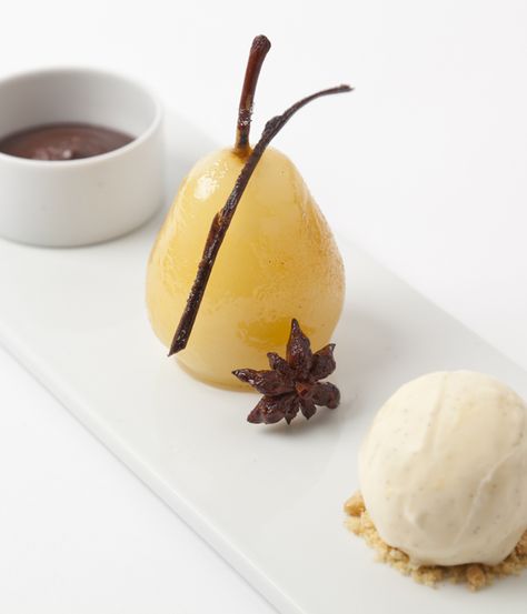 Poached Pears Recipe, Hot Chocolate Sauce, Fine Dining Desserts, Pear Dessert, Seasonal Desserts, Great British Chefs, Slow Cooker Desserts, Poached Pears, Pear Recipes