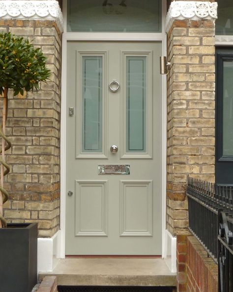 Traditional Victorian Front Door - London Door Company Victorian Entrance, Victorian Front Door, External Front Doors, Arched Front Door, Victorian Front Doors, Cottage Front Doors, Traditional Front Doors, Front Door Styles, Front Door Makeover