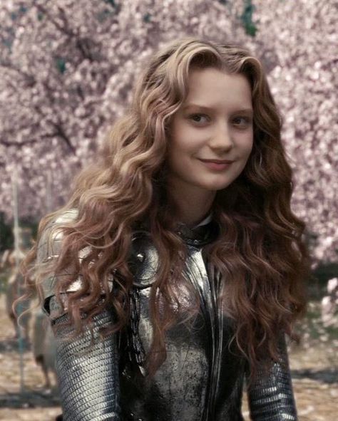 Alice In Wonderland Aesthetic, Mia Wasikowska, Tim Burton Films, Tim Burton Movie, Boardwalk Empire, Disney Live Action, Mia 3, Jane Eyre, Adventures In Wonderland