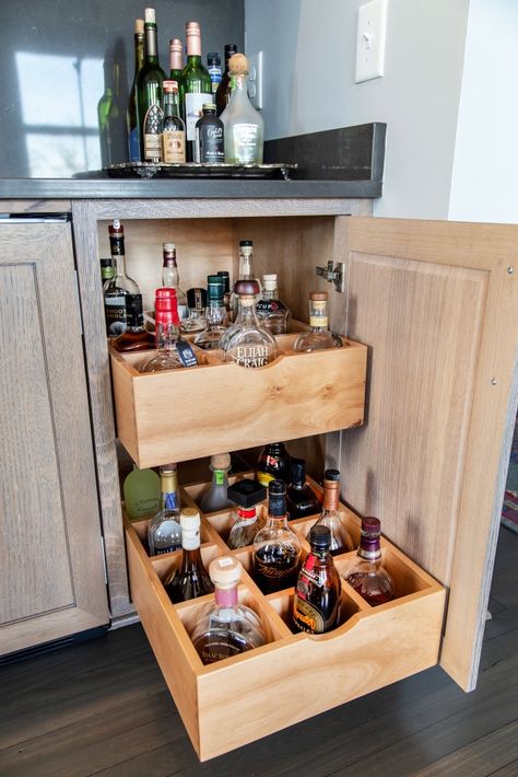 Bar Deco, Home Bar Rooms, Beverage Center, Home Bar Designs, Mini Bars, Bar Room, Cabin Ideas, Kitchen Redo, Kitchen Remodel Idea