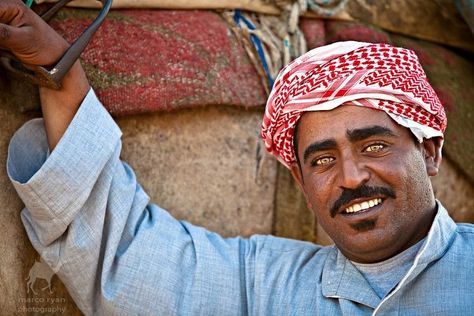 Piercing Green Eyes, Egyptian Man, Moustaches Men, Fine Art Portrait Photography, Indian Natural Beauty, Old Faces, Most Beautiful Eyes, Golden Eyes, Unique Faces