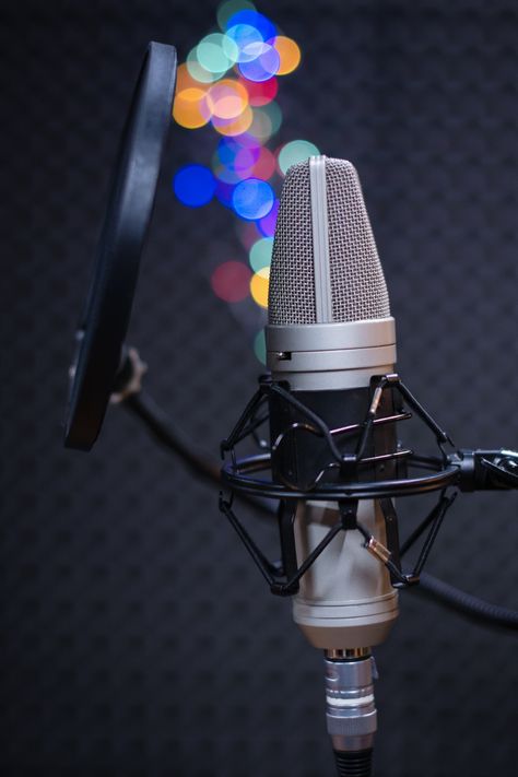 Voice Actor Studio, Voice Over Aesthetic, Voice Actor Aesthetic, Really Cool Backgrounds, Voice Over, Professional English, Music Wallpapers, Voice Overs, Microphone Studio