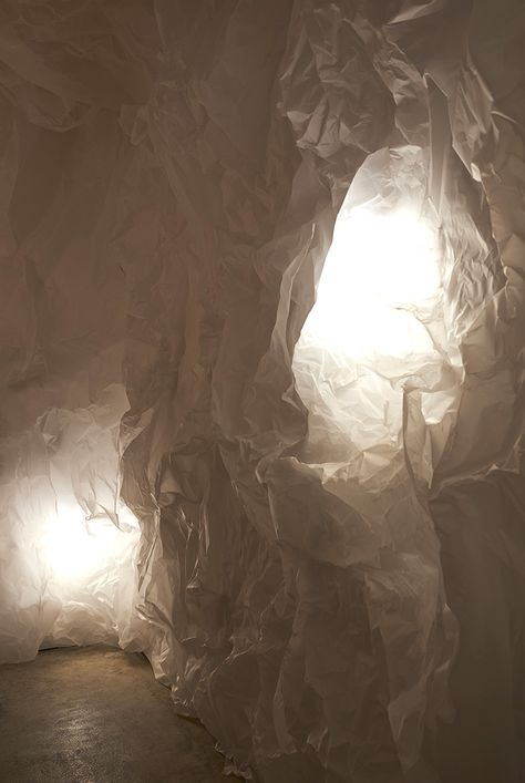 abenoma crumpled tracing paper gallery osaka japan Paper Art Installation, Paper Installation, Paper Architecture, Media Photography, Crumpled Paper, Tracing Paper, Light Sculpture, Design Research, Sculpture Installation