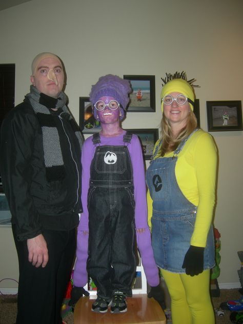 Gru, Purple and yellow Minion Grew And Minions Costume, Minions And Gru Halloween Costume, Gru Vector Minion Costume, Purple Minion Outfit, Minion Custome Halloween, Gru Minion Costume, Minons Outfit Costume Ideas, Dispical Me Characters Costumes, Gru And Minion Costume