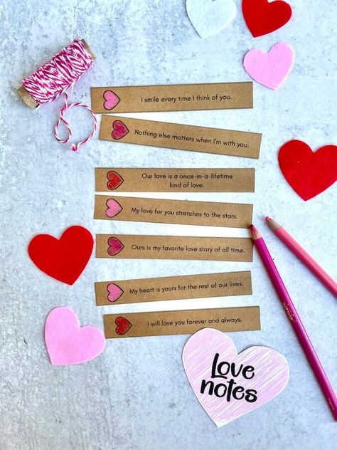 Cute Gift Ideas For Husband, Easy Bday Gifts For Boyfriend, Lovely Notes To Your Boyfriend, Love Notes Ideas For Him, Romantic Note Ideas, Dairy For Boyfriend Ideas, Cute Couple Notes, Note Jar For Boyfriend, Jar Notes For Boyfriend