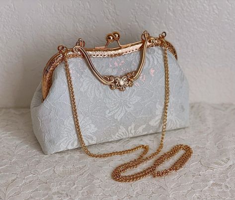 Wedding Purse For Bride, Bridal Kit, Bridal Handbag, Purse For Wedding, Purse Aesthetic, Kiss Lock Purse, Bags For Women Fashion, Lace Purse, Purse Wedding