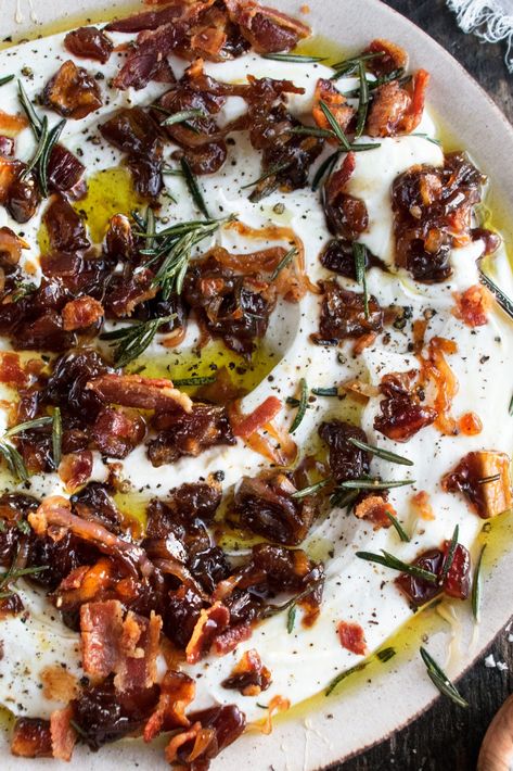 Dates Goat Cheese, Bacon Dates, The Original Dish, Appetizers Ideas, Goat Cheese Dip, Whipped Goat Cheese, Goat Cheese Recipes, Bacon Recipe, Recipes Appetizers