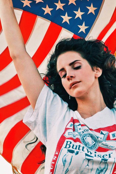 27 Underrated U.S. Vacation Spots You Should Visit Before You Die Ride Lana Del Rey, Lana Del Rey Ride, Love Lana Del Rey, Lana Del Rey Albums, Model Citizen, Alanis Morissette, Elizabeth Grant, Tori Amos, Nelly Furtado