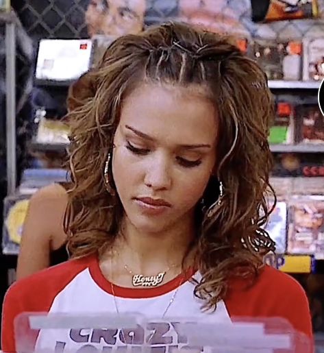 Early 2000s Hair, 2000 Hairstyles, Early 2000s Hairstyles, Men Embracing, 2000s Hair, Jessica Alba Hair, 2000s Hairstyles, 90’s Hairstyles, Y2k Hairstyles