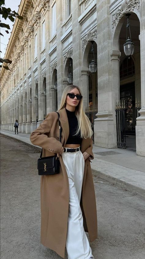 Milano Outfit Autumn, Milano Outfit, Vinter Mode Outfits, Madrid Outfits, Mantel Outfit, New York Outfits, 2024 Outfits, Downtown Outfits, Europe Outfits