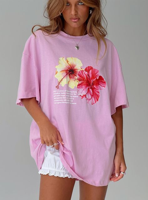 Graphic tee Drop shoulder, crew neckline Good stretch, unlined Princess Polly Lower Impact 60% reclaimed cotton 40% reclaimed polyester Cold hand wash Tops For Summer, Flower Letter, Top Streetwear, Floral Outfit, Autumn Style, Streetwear Y2k, Solid Clothes, Oversized Tee, Pattern Floral