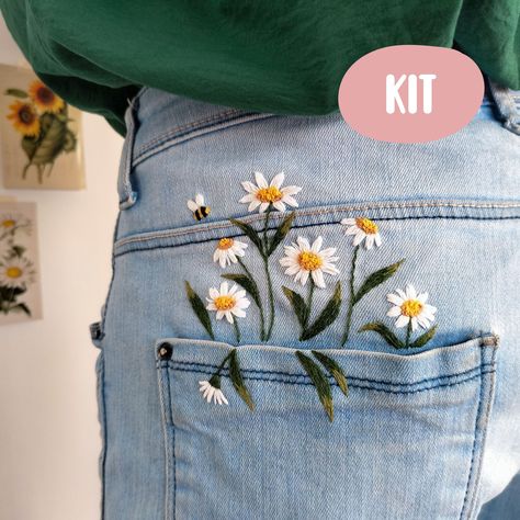 Daisy Flower Embroidery KIT for women jeans, Pocket jeans + video Tutorial Jeans Video, Daisy Flower Embroidery, Have Fun Today, Embroidery On Pockets, Embroidery Basics, Transfer Techniques, Flower Embroidery Pattern, Jeans Pocket, Bee Embroidery