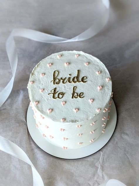 #bride to be cake Bride To Be Cakes Ideas, Bachlorette Cakes, Bride To Be Cake, Hen Party Cakes, Bride To Be Decorations, Bachelorette Cake, Decoration For Party, Bridal Shower Inspo, Simple Bridal Shower