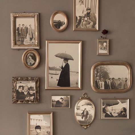 Photo Gallery Wall Aesthetic, Framed Vintage Photos, Wall Of Old Photos, Mix And Match Picture Frame Wall, Vintage Picture Gallery Wall, Framed Photo Wall Aesthetic, Italian Gallery Wall, Antique Frame Collage Wall, Vintage Framed Art Wall Decor