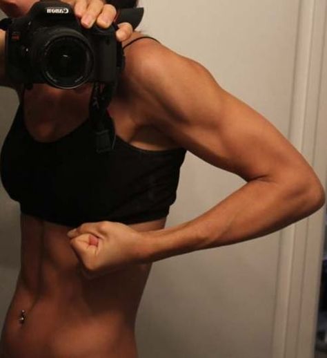 totsuma on Tumblr Womens Arms Muscles, Defined Muscles Women, Abs Inspirations Aesthetic, Modele Fitness, Estilo Fitness, Fitness Inspiration Body, Body Motivation, Body Inspiration, Healthy Body