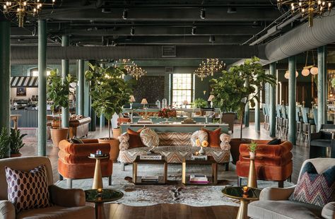 The Lincoln Hotel brings a bold, moody palette — and playfully doctored art — to a 19th-century textile mill. Chiltern Firehouse London, Velvet Banquette, Biddeford Maine, Chiltern Firehouse, French Restaurants, Restaurant New York, Travel Checklist, Conde Nast Traveler, London Town