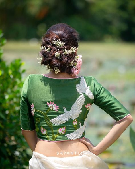 26 Hand-embroidered blouses that are a must-have for your saree closet! Saree Closet, Embroidery Work On Blouse, Saree Blouse Party Wear, Blouse Party Wear, Latest Saree Blouse, Embroidered Blouses, Wedding Saree Blouse, Wedding Saree Blouse Designs, Blouse Back Neck Designs