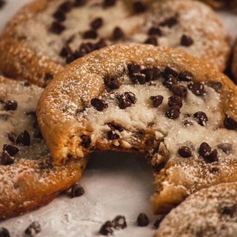 Cannoli Cookies Recipe, Cannoli Cookies, Ricotta Cream, Italian Cannoli, Fall Cookie Recipes, Cannoli Recipe, Ricotta Cookies, Gooey Chocolate Chip Cookies, Cream Filling