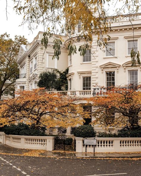 London House Interior, Georgiana Design, Living Aesthetic, Hill Garden, London Holiday, Aesthetic London, London Houses, London Townhouse, London Aesthetic