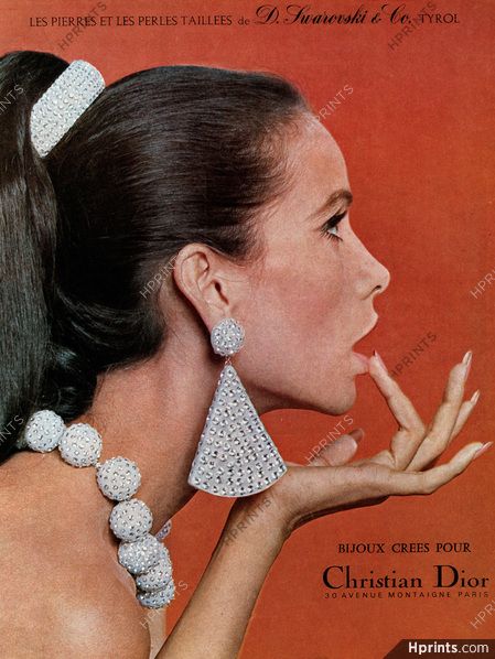 Image file to download and vintage original print published in 1966 Swarovski & Co. (Jewels) Christian Dior — , Jewelry — Advertisements Christian Dior Jewelry, Jewellery Advertising, Patti Hansen, 70s Jewelry, Jewelry Photography Styling, Lauren Hutton, Jewelry Editorial, Jewelry Photoshoot, Jewelry Ads