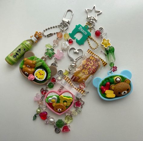 Cool Charms, Rilakkuma Bento, Trinket Keychain, Japanese Keychain, Cool Keychains, Charm Collection, Jewelry Accessories Ideas, Cute Keychain, All Things Cute