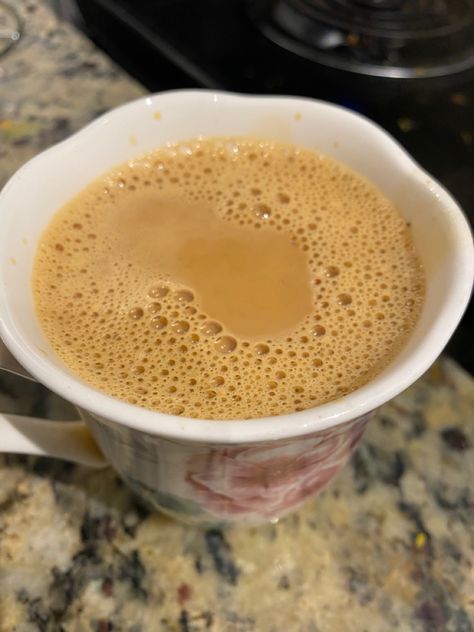 Chai Tea Pics, Good Morning Tea, Breakfast Photo, Indian Tea, Homemade Tea, Tastemade Recipes, Delicacy Food, Food Drink Photography, Birthday Party Food