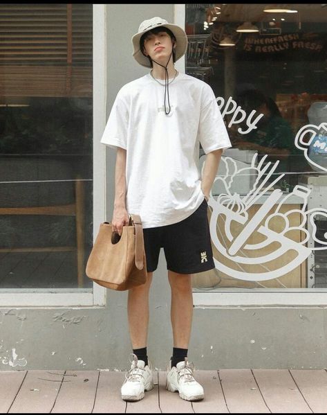 Korea Summer Outfit Men, Summer Outfits Men Korean Style, Summer Male Outfits Korean, Tokyo Summer Outfit Men, Japanese Men Summer Outfit, Japanese Mens Fashion Summer, Korean Summer Outfits Men Beach, Japan Summer Outfits Men, Asian Men Fashion Casual Summer