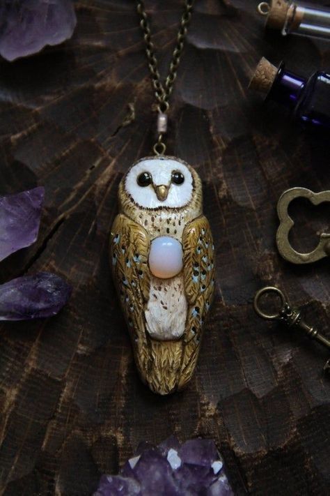 Fantasy Owl, Barn Owl Necklace, Owl Totem, Polymer Clay Owl, Necklace Magic, Totem Necklace, Polymer Creations, Clay Owl, Opalite Necklace