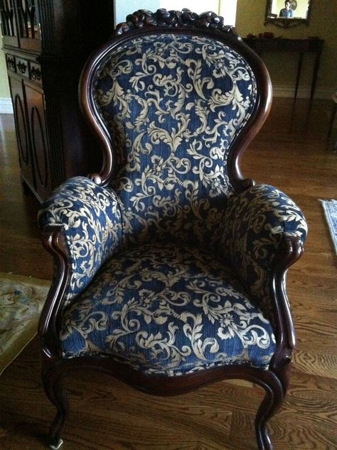 Queen Anne Furniture Makeover, Furniture Makeover Paint, Queen Anne Furniture, Chair Reupholstery, Victorian Queen, Fancy Chair, Parlor Chair, Victorian Parlor, Victorian Home Decor