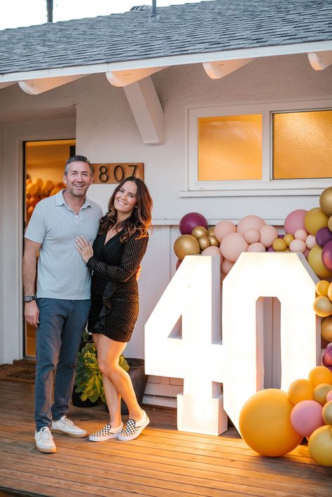 40 Th Birthday Decoration Ideas, 40th Birthday Bar Ideas, 40th Birthday Ideas At Home, At Home 40th Birthday Party, Throwing A 40th Birthday Party, Easy 40th Birthday Decorations, 40tj Birthday Party Ideas, 40th Birthday Backyard Party Ideas For Women, 40th Cocktail Party Ideas