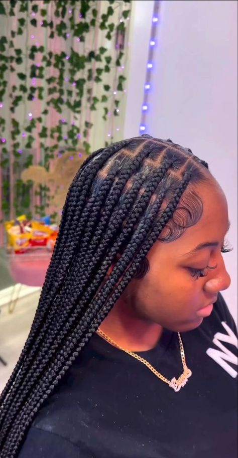 Medium Knotless Mid Back, Shmedium Knotless Braids Long, Baddie Knotless Braids, Regular Knotless Braids, Box Braids With Knots, Medium Long Knotless, Knotless Braids Black Women, Medium Large Knotless Braids, Medium Plaits