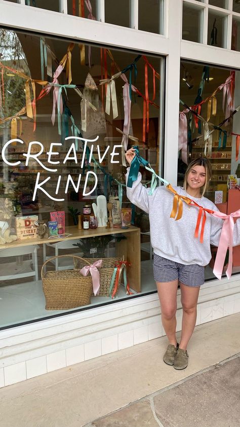 Creative Kind | Y’all can’t seem to get enough of this window display and we love to see it! 💕 Here’s a tutorial for how Mara made this cute and simple… | Instagram Simple Ribbon Bow, Autumn Window Display, Fall Windows, Bow Garland, Christmas Window Display, Retail Windows, Christmas Window, Christmas Deco, Holly Jolly