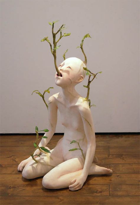 Ishibashi Yui’s Sculptures Visualize Tension Between Humans and Nature | Hi-Fructose Magazine Illusion Kunst, Sculptures Céramiques, Foto Poses, Poses References, Art Et Illustration, Ap Art, Art Clay, Sculpture Installation, Figurative Sculpture