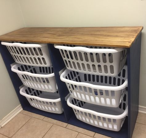 Laundry Basket Dresser, Laundry Station, Laundry Room Baskets, Diy Laundry Basket, Organization Laundry, Laundy Room, Ikea Desk Hack, Laundry Room Ideas Small Space, Room Storage Diy