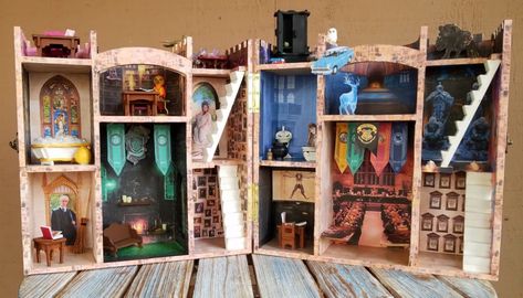 My Miniature Hogwarts | Lifehack Hogwarts Dollhouse, Draco Malfoy Wand, Wood Castle, Castle Dollhouse, Christmas Castle, Modern Miniatures, Model Castle, Harry Potter Castle, Harry Potter Dolls