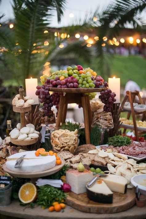 I love this cheese display!  This would work great for a smaller wedding/cocktail party. Backyard Brunch, Wedding Brunch Reception, Cheese Table, Decoration Buffet, Cheese Display, Wedding Cocktail Party, Reception Food, Charcuterie Inspiration, Party Food Platters