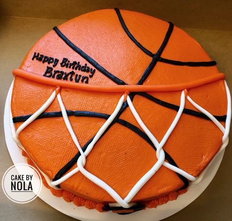 Smash Cake Basketball 1st Birthdays, Cake Ball Designs, Basketball Cake Easy, Birthday Cakes Basketball, Basketball Theme Birthday Party Cake, Cake Pops Basketball, Basketball 1st Birthday Cake, Bento Cake Basketball Design, Basketball Birthday Party Cake