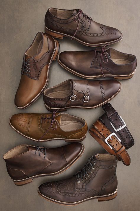 Classic Shoes, Gentleman Style, On The Ground, Formal Shoes, Stylish Men, Types Of Shoes, Nice Shoes, Shoe Collection, Shoes Boots