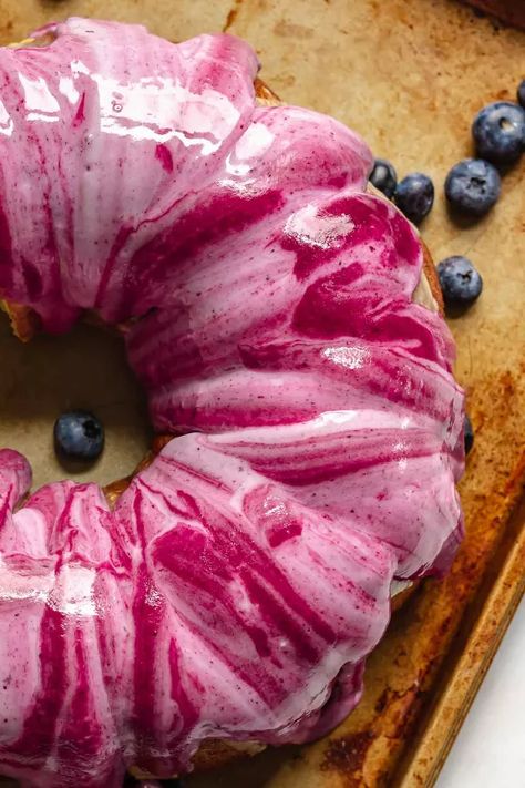 Blueberry Bunt Cake, Glazed Icing Recipe, Blueberry Glaze, Blueberry Pie Bars, Blueberry Frosting, Blueberry Bundt Cake, Easy Icing, Powdered Sugar Icing, Chocolate Ganache Tart