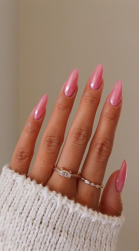 pink nails, light pink nails, pink nude nails, pink nails designs, pink nail ideas, hot pink nails, pink nail colors, pick n mix pink nails Ongles Rose Pastel, Pink Wedding Nails, Cute Pink Nails, August Nails, Summery Nails, Pink Nail, Oval Nails, Classy Nails, Best Acrylic Nails