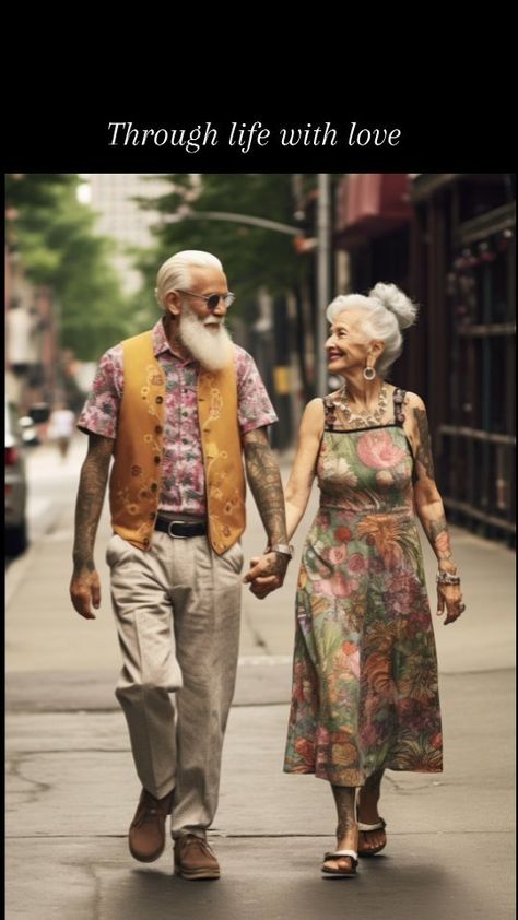 @bodyart.dk su Instagram: "You and me... through life with love 🖤 Be happy, and grow old together 🤍 Be the coolest seniors in the whole world 😎 Is this us in 50…" Grow Old Together Pictures, Grow Old With You, Old Couples In Love, Old Age Love, Old People In Love, Cool Old People, Old People Falling, Happy Old Couple, Nordic Sisterhood