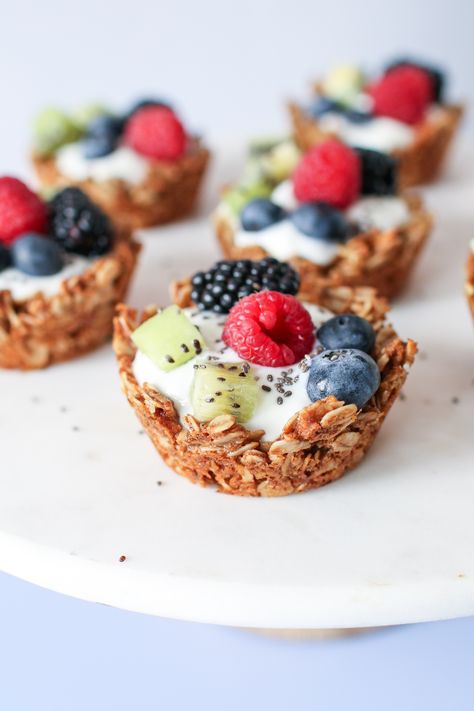 Breakfast Granola Cups Breakfast Granola Cups, Granola Cups, Breakfast Dessert Recipes, Breakfast Granola, Easy Granola Recipe, Chocolate Ganache Recipe, Easy Granola, Granola Recipe Homemade, Granola Breakfast