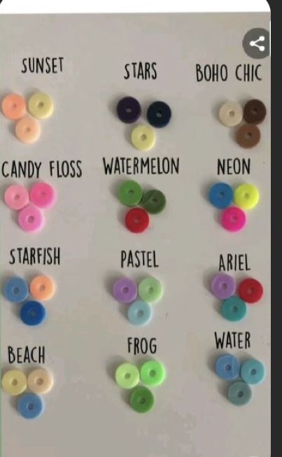 Cool Bracelet Ideas With Clay Beads, Bracelet Ideas Not Clay Beads, Cute Bracelet Patterns Clay Beads, Cute Clay Bead Color Combos, Bracket Inspo Clay Beads, Bracket Color Ideas, Clay Bead Bracket Color Ideas, Clay Beads Designs, Bracelet Patterns Colors