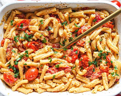 Vegan Feta Pasta, Vegan Buffalo Wings, Buffalo Wings Recipe, Cream Sauces, Edgy Veg, Pasta Ideas, Vegan Feta, Pasta Chips, Wings Recipe Buffalo