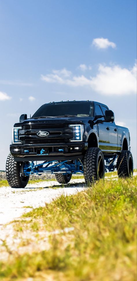 Ford Super Duty Trucks Lifted, Cool Lifted Trucks, Nice Lifted Trucks, Jacked Up Ford Trucks, Ram Lifted Trucks, Lifted Truck Wallpaper Iphone, Big Truck Aesthetic, Big Trucks Lifted, Lifted Trucks Wallpaper