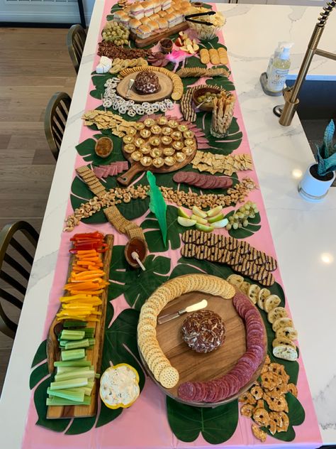 Dino Theme Charcuterie Board, Dinosaur Party Charcuterie Board, Dinosaur Taco Bar, Jungle Themed Charcuterie Board, Dinosaur Themed Charcuterie Board, Dino Charcuterie Board, Dinosaur Veggie Tray, Dinosaur Charcuterie Board, Food For Dinosaur Themed Party