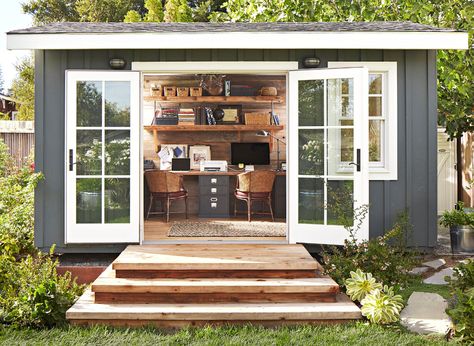 Separate your work from your home life with a backyard office. Learn how to turn an existing shed into an office, or build one from scratch. Backyard Shed Office, She Shed Office Ideas, She Shed Exterior, She Shed Interior Ideas, She Shed Decorating Ideas, Shed Guest House, She Shed Interior, Office Shed, Shed Office