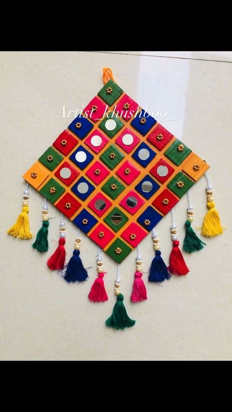 Diy Wall Hanging Crafts, Kites Craft, Hanging Crafts, Rajasthani Art, Diy Crafts Love, Diy Diwali Decorations, Diwali Diy, Puja Room, Art And Craft Videos