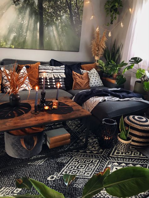 Boho Living Room Inspiration, Dark Home Decor, Ideas Living Room, Apartment Decor Inspiration, Decor Home Living Room, Decor Minimalist, Living Room Decor Apartment, Boho Living Room, Living Room Inspo